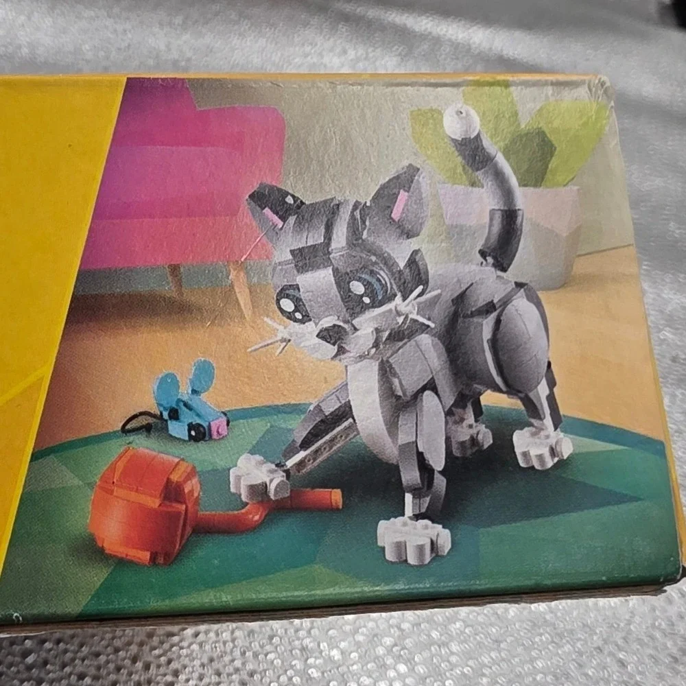 LEGO Creator 3 in 1 Playful Cat 31163 Building Set Puppy Pigeon 407 Pcs NEW O1